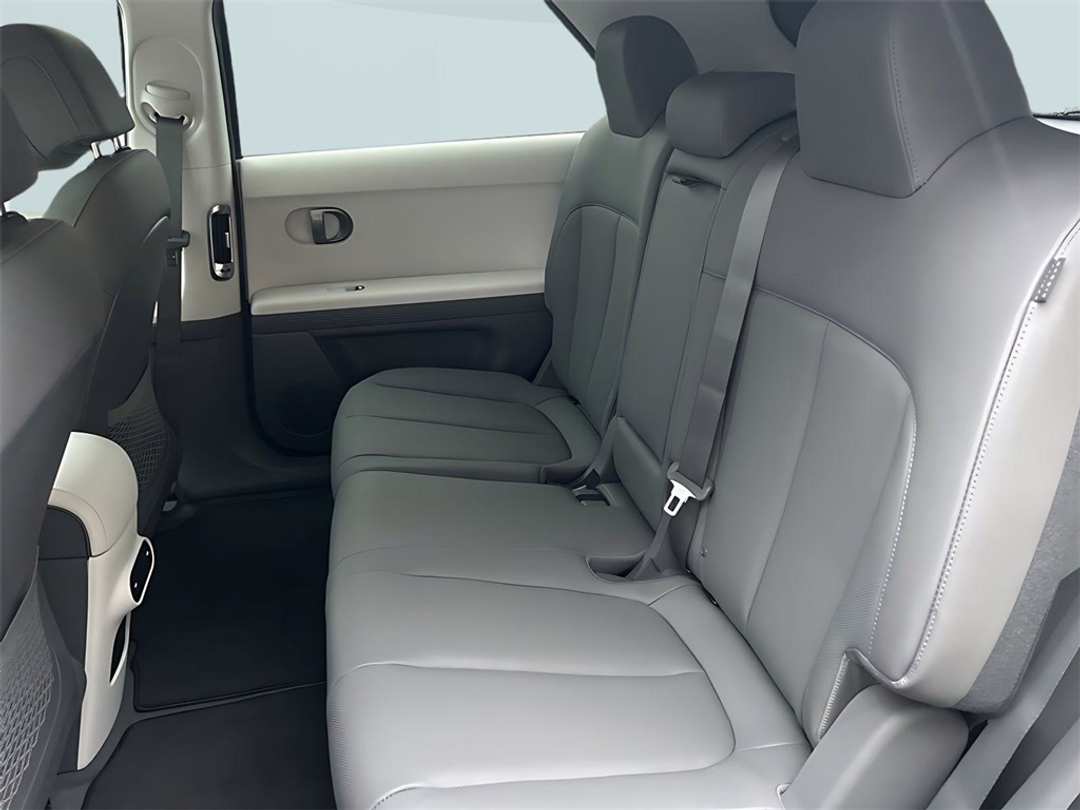 2026 Hyundai Ioniq 5 SEL - Image 10