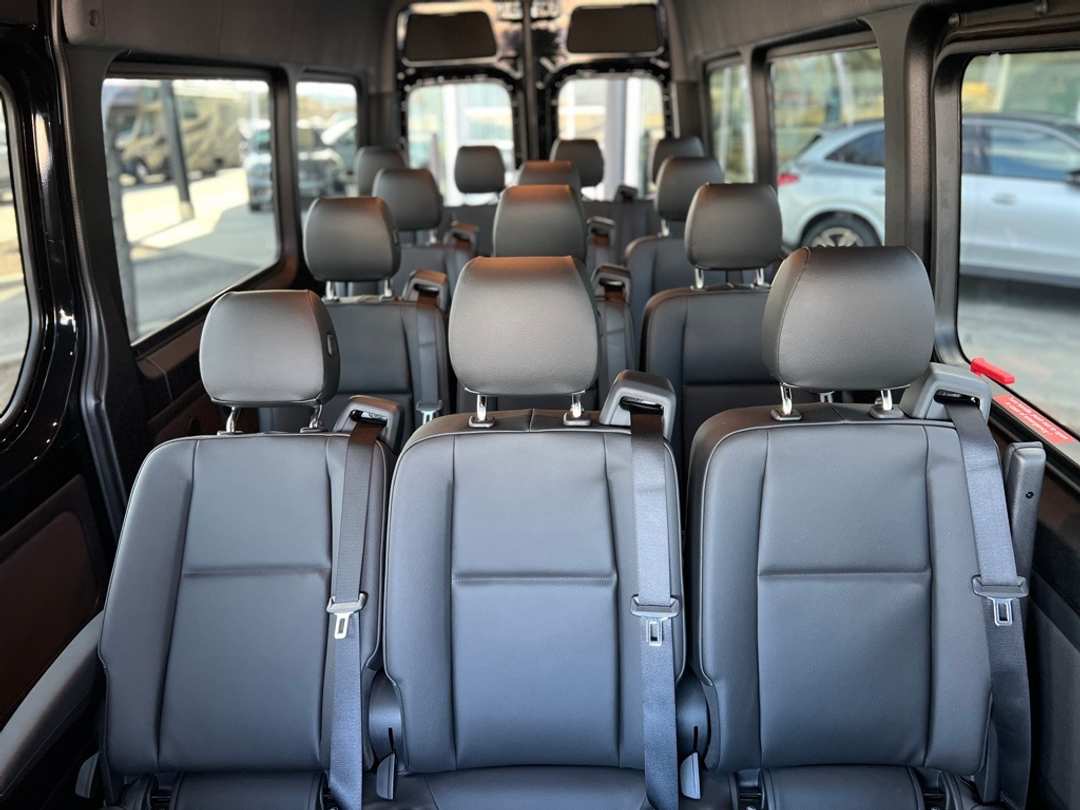 2025 Mercedes-Benz Sprinter 2500 Passenger 170 WB - Image 23