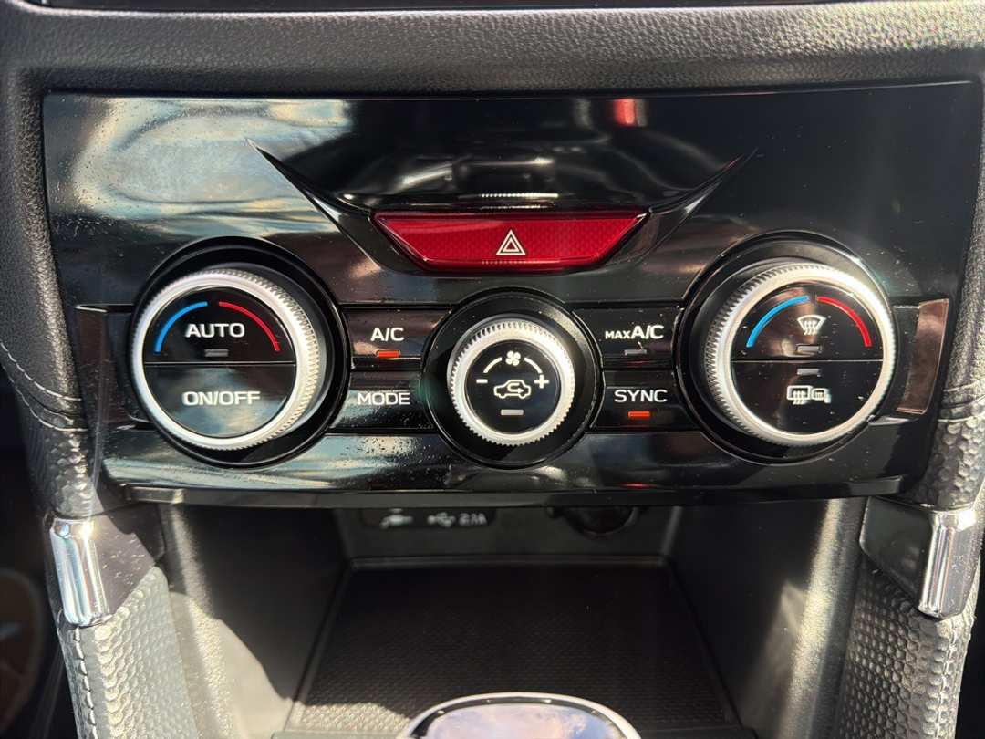 2024 Subaru Forester Touring - Image 39