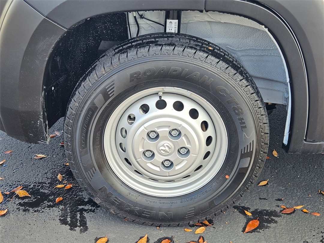 2026 Ram Promaster 1500 Low Roof - Image 40