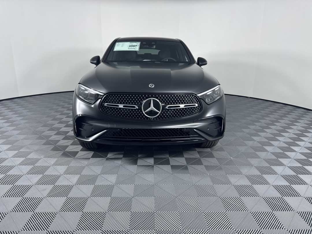 2026 Mercedes-Benz GLC 300 - Image 2