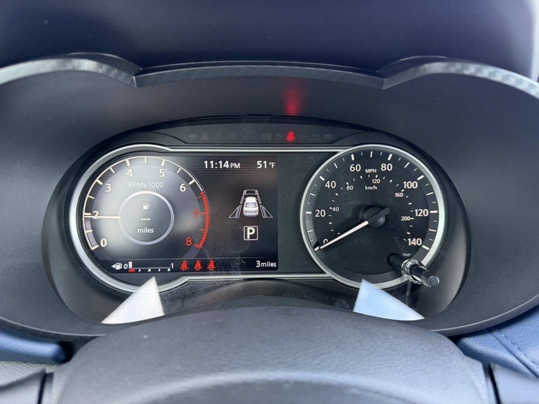 2025 Nissan Versa 1.6 SV - Image 19