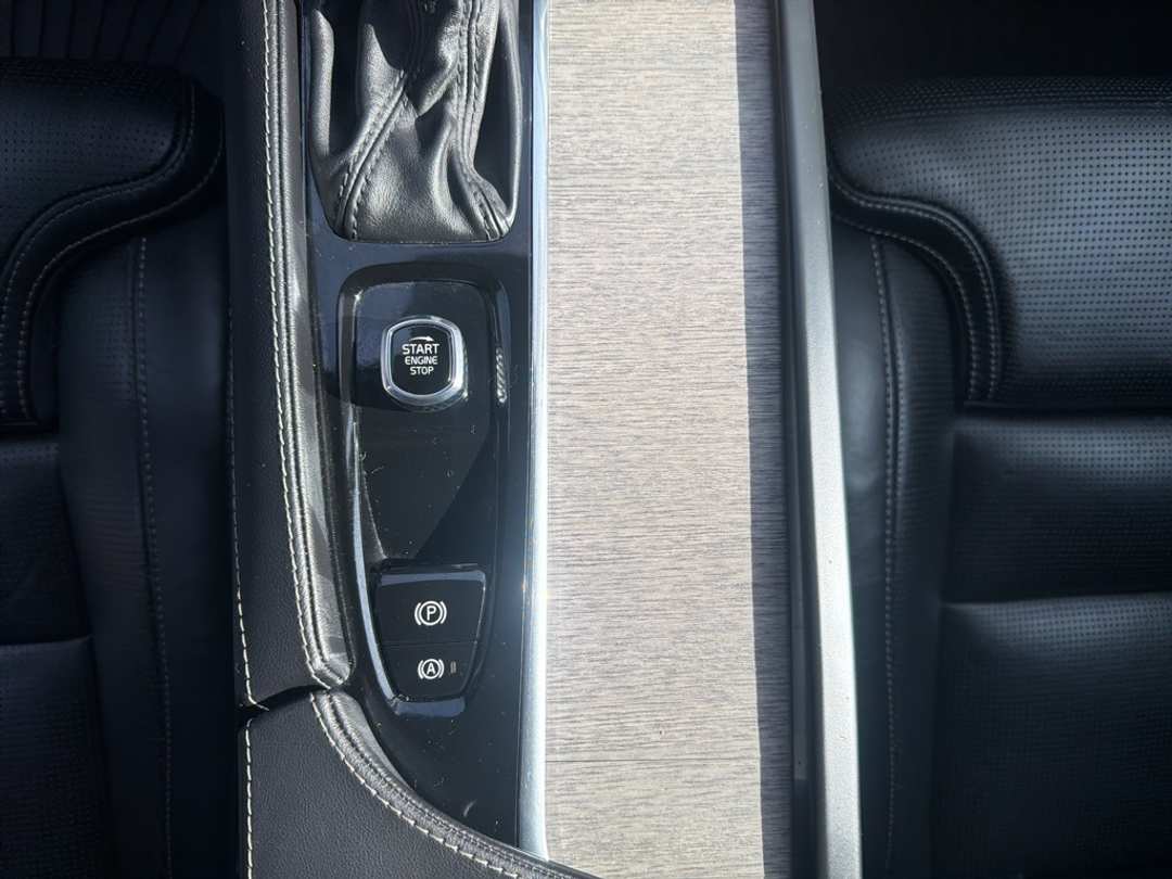 2022 Volvo Xc90 T6 Inscription - Image 34
