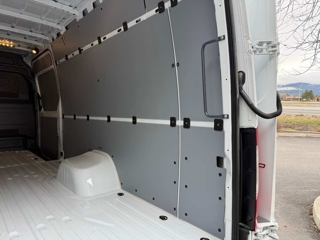 2025 Mercedes-Benz Sprinter 4500 Extended Cargo 170 in. WB - Image 11