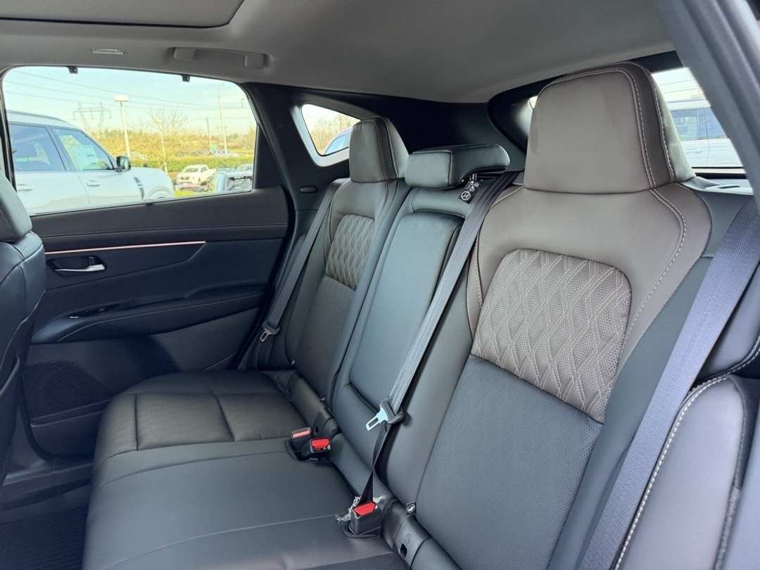 2026 Nissan Murano Platinum - Image 31