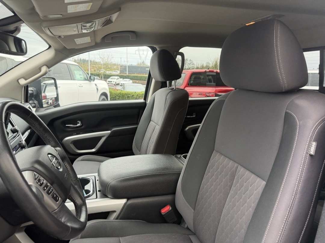 2020 Nissan Titan SV - Image 14