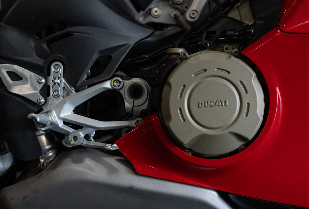 2025 Ducati Panigale V4 - Image 10