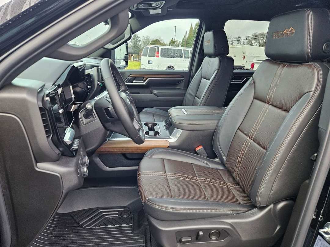 2026 Chevrolet Silverado 3500Hd High Country - Image 14