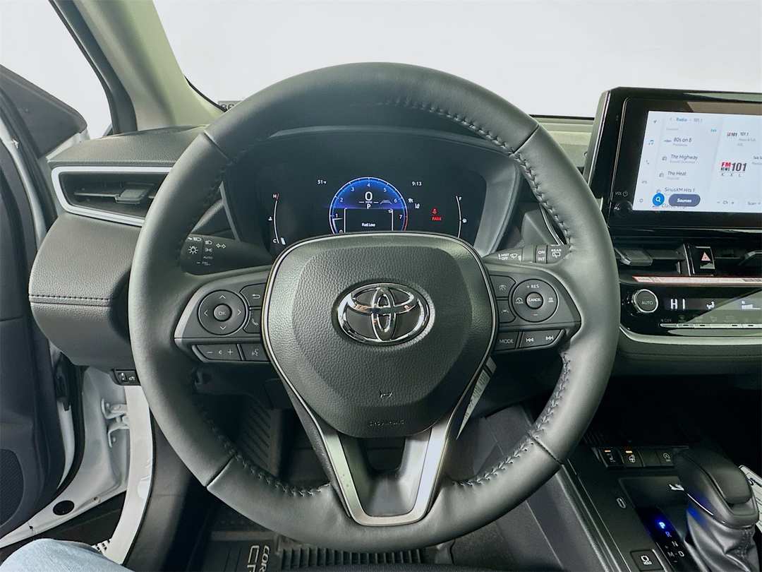 2026 Toyota Corolla Cross LE - Image 11