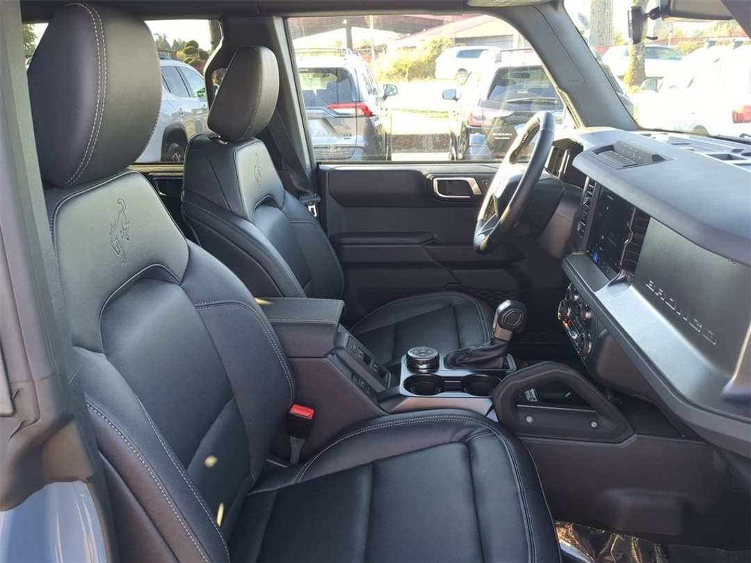 2025 Ford Bronco Big Bend - Image 29