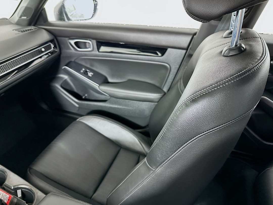 2026 Honda Civic Sport Touring - Image 25