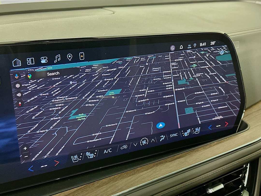 2026 Chevrolet Tahoe High Country - Image 13