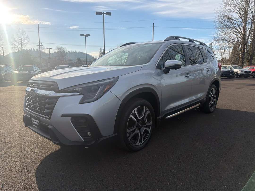 2023 Subaru Ascent Limited - Image 3