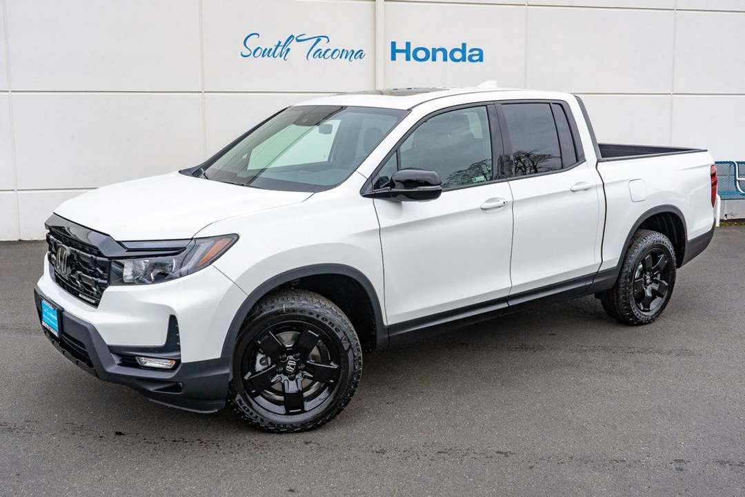 2026 Honda Ridgeline Black Edition - Image 2