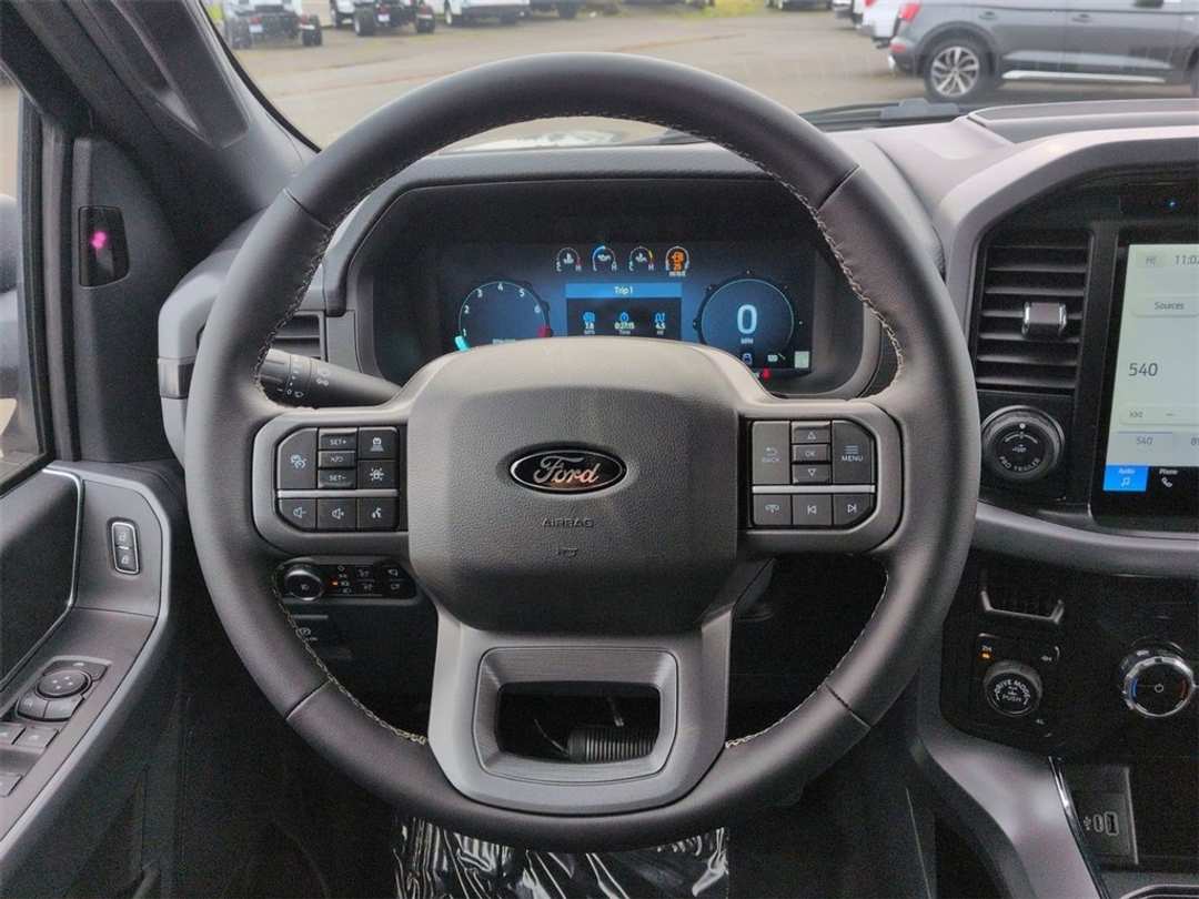 2026 Ford F-150 XLT - Image 14