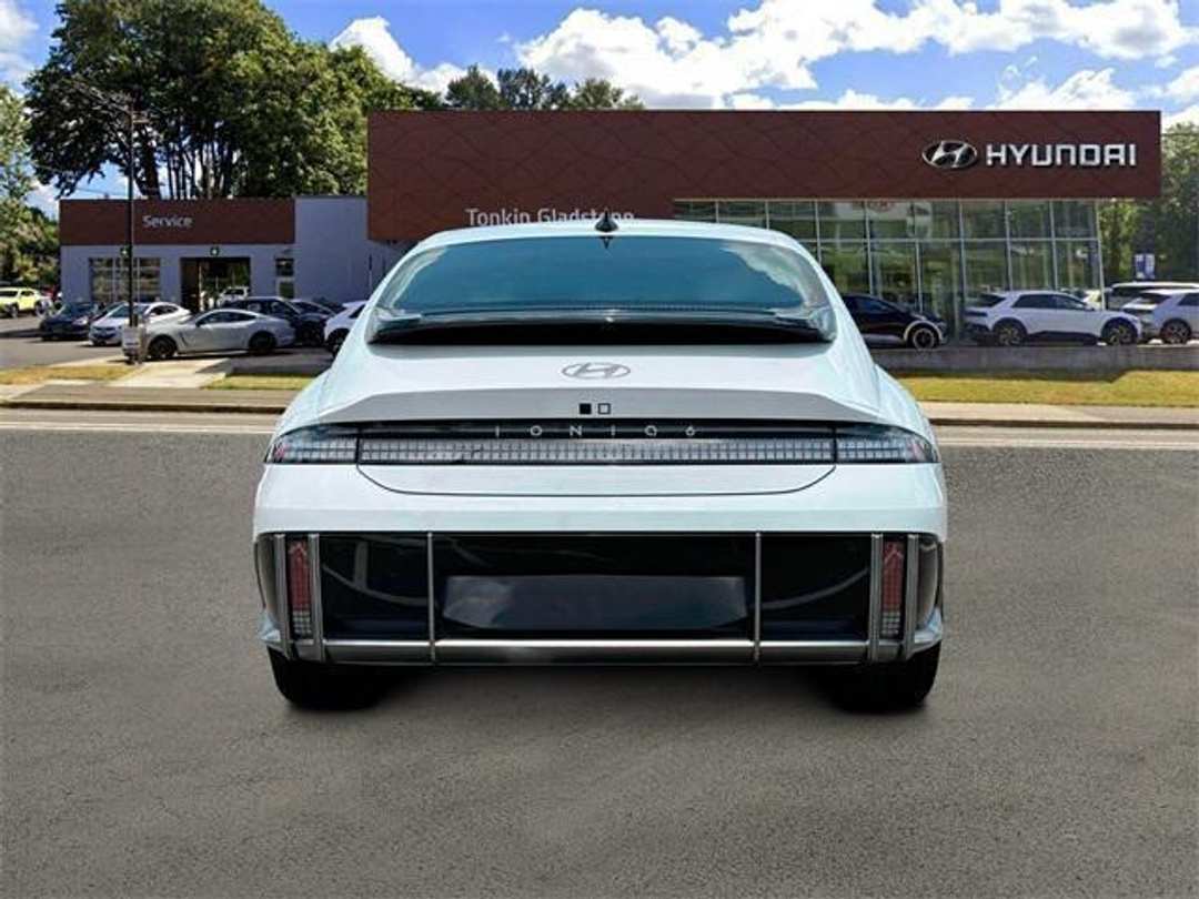 2025 Hyundai Ioniq 6 SEL - Image 6