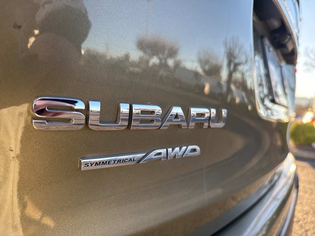 2023 Subaru Ascent Limited - Image 11