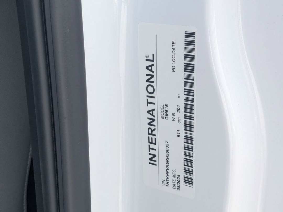 2024 Chevrolet Silverado 4500Hd Work - Image 25