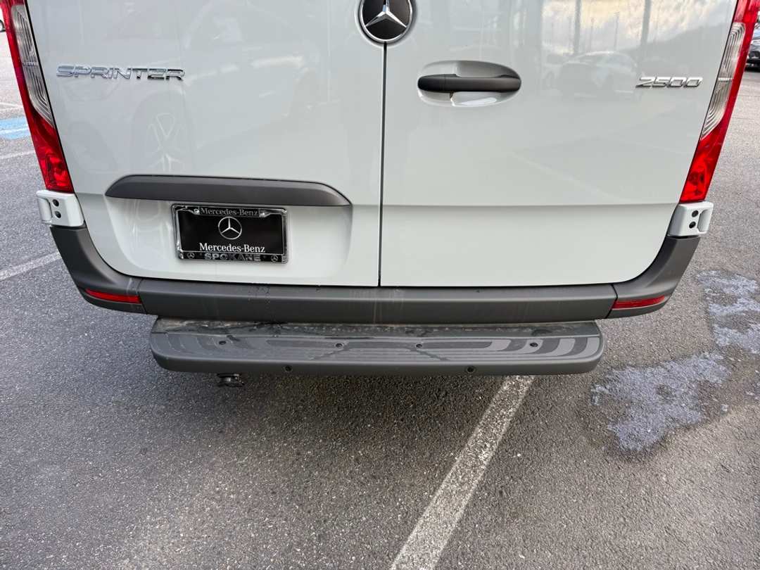 2025 Mercedes-Benz Sprinter 2500 Passenger 144 WB - Image 8