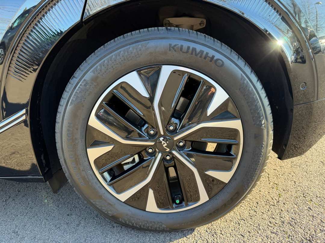 2022 Kia Ev6 Wind - Image 10