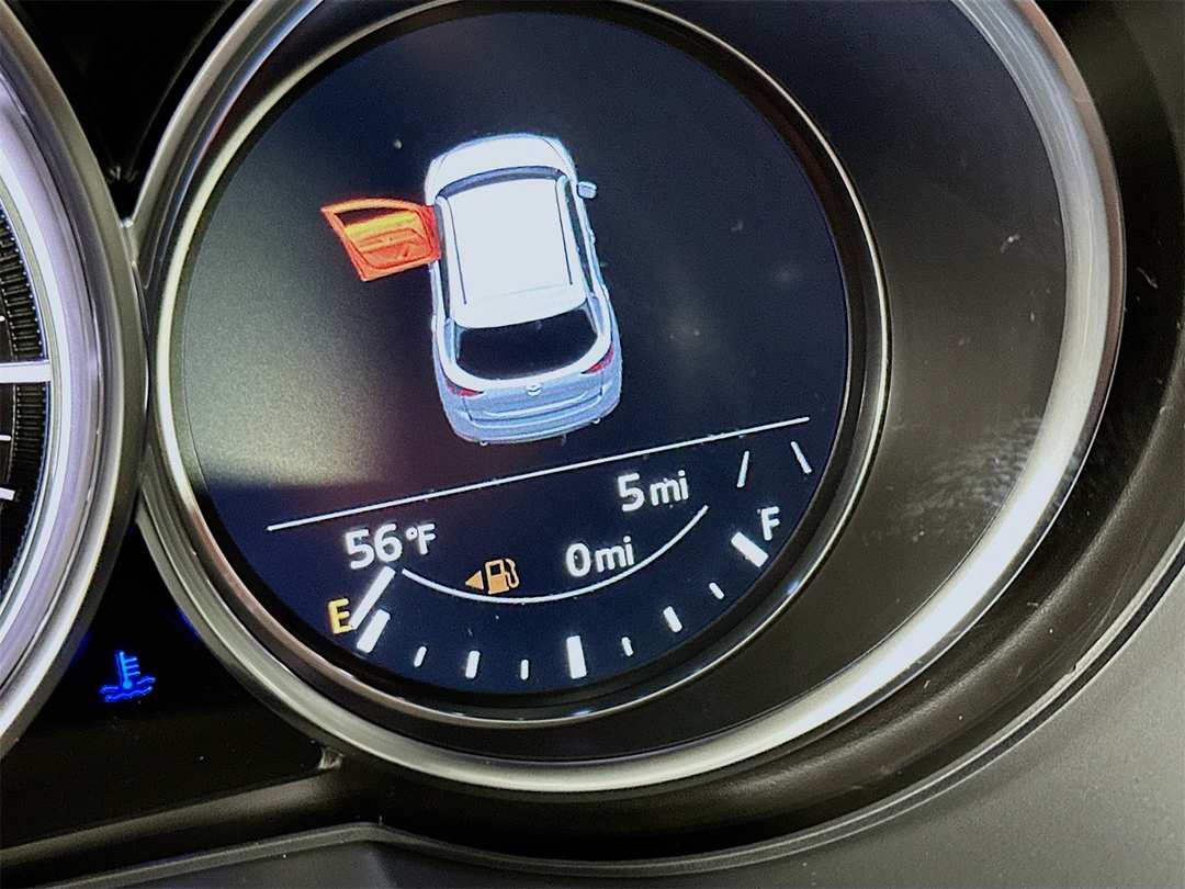 2025 MAZDA CX-5 2.5 S Preferred Package - Image 12