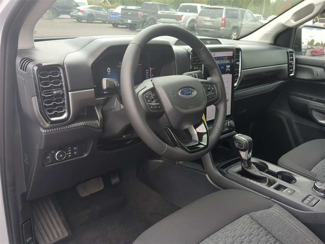 2024 Ford Ranger XLT - Image 11