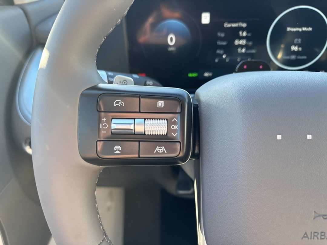 2026 Hyundai Ioniq 9 SEL - Image 35