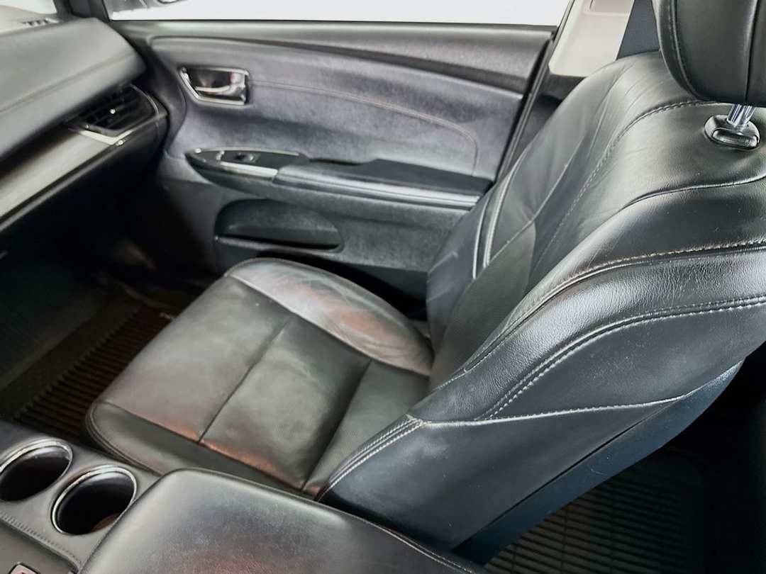 2017 Toyota Avalon Limited - Image 26