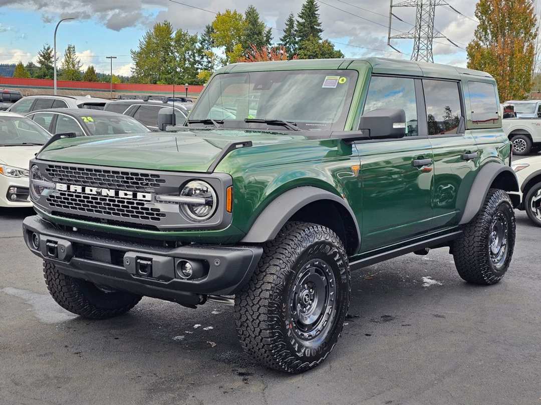 2025 Ford Bronco Badlands - Image 3