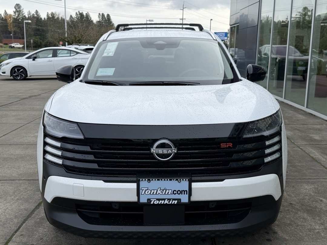 2026 Nissan Kicks SR - Image 3