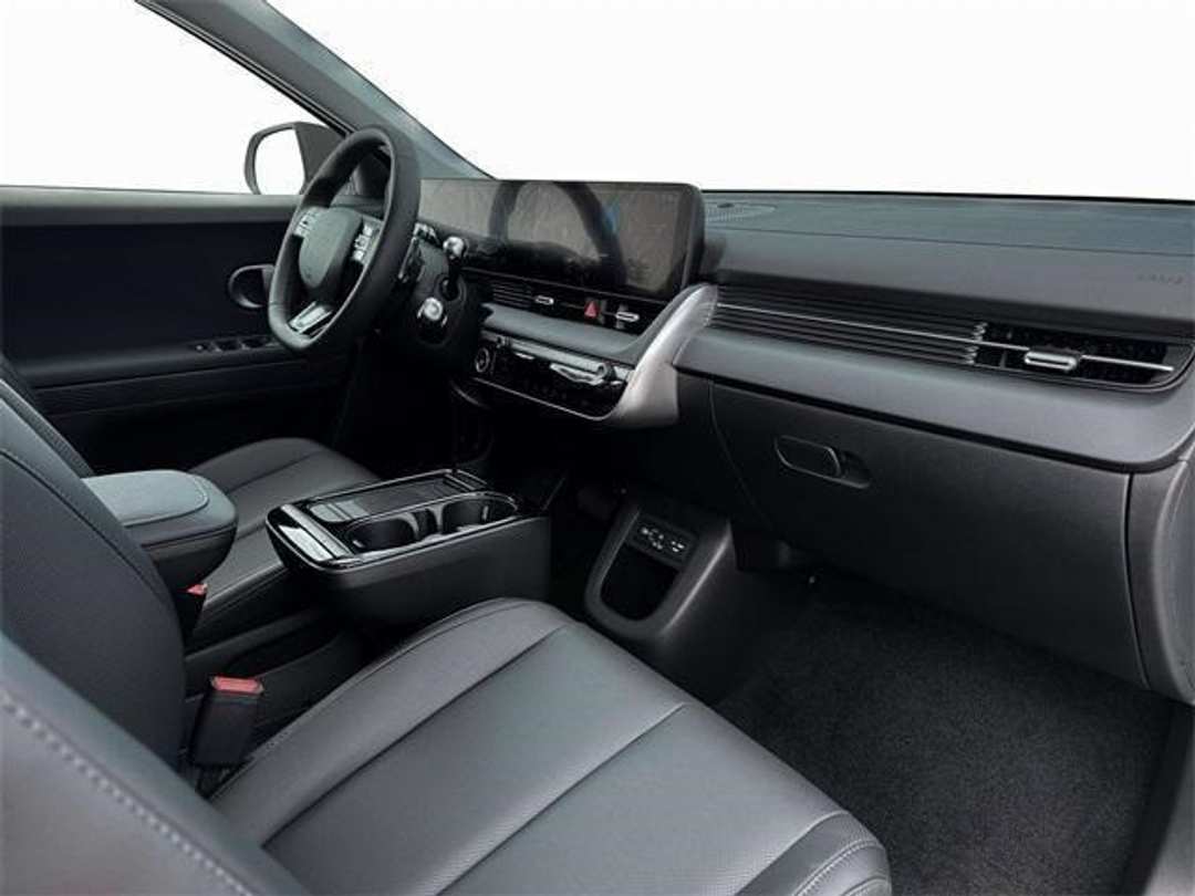 2026 Hyundai Ioniq 5 SEL - Image 15