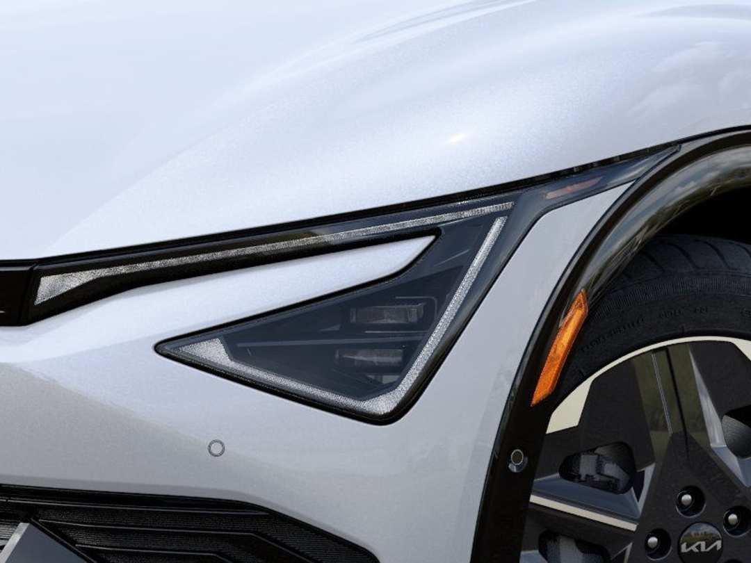 2025 Kia Ev6 Light - Image 10