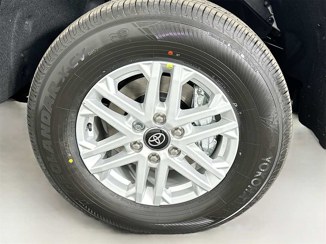 2026 Toyota Tundra SR5 - Image 31