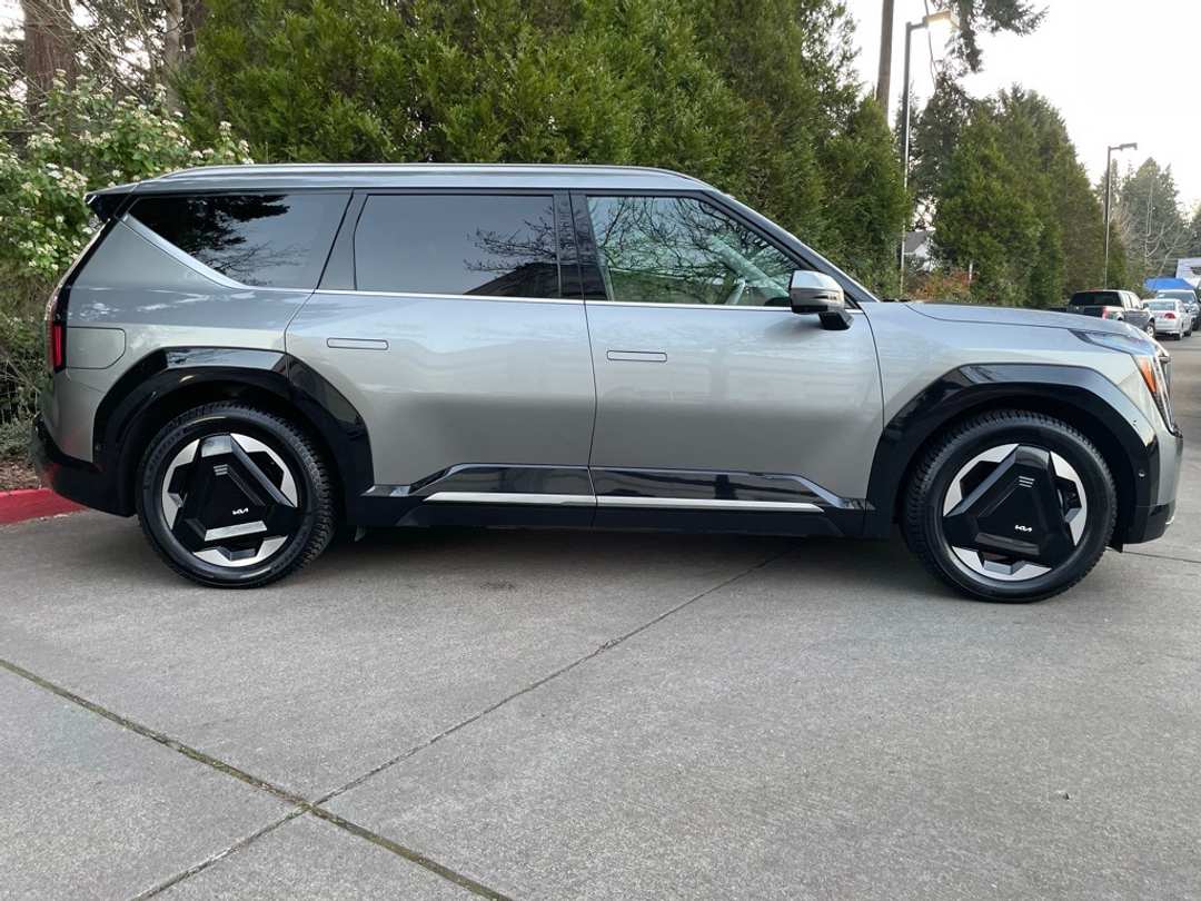 2024 Kia Ev9 Land - Image 3