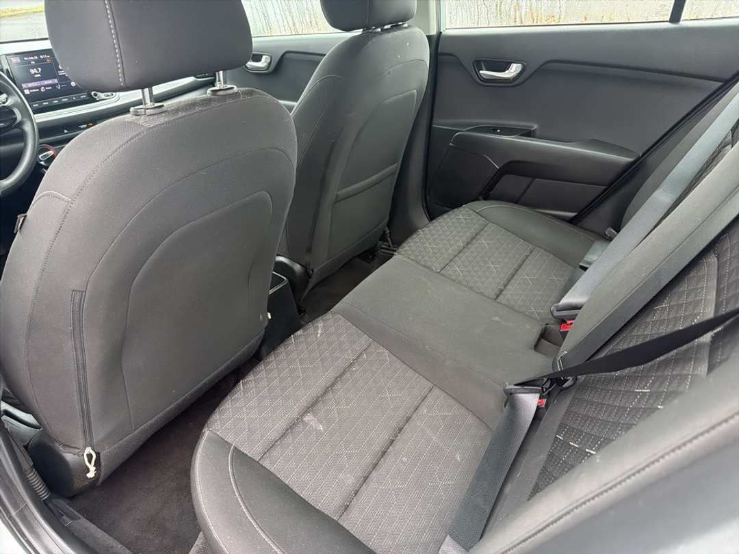 2021 Kia Rio LX - Image 17