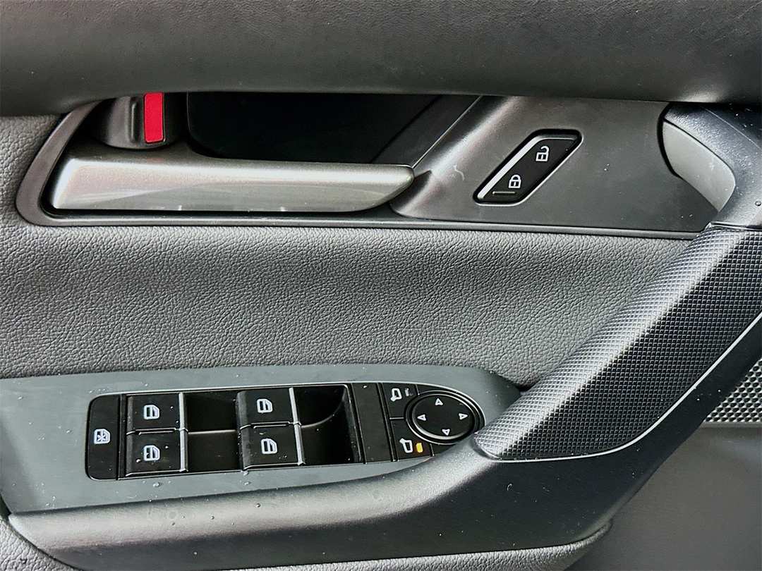 2026 MAZDA Cx-50 Premium - Image 18