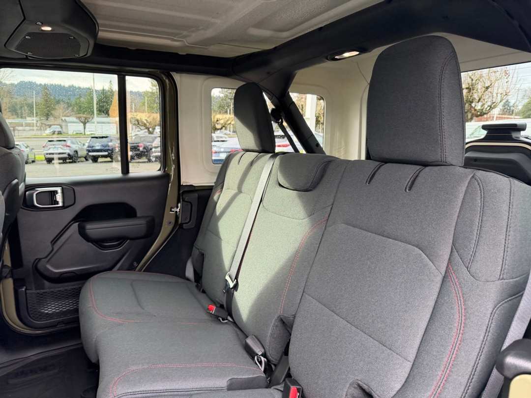 2026 Jeep Wrangler Rubicon - Image 29