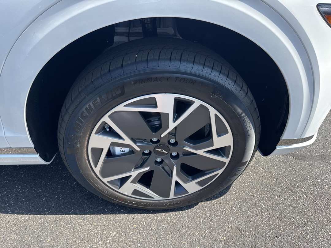 2026 Genesis Electrified Gv70 - Image 9