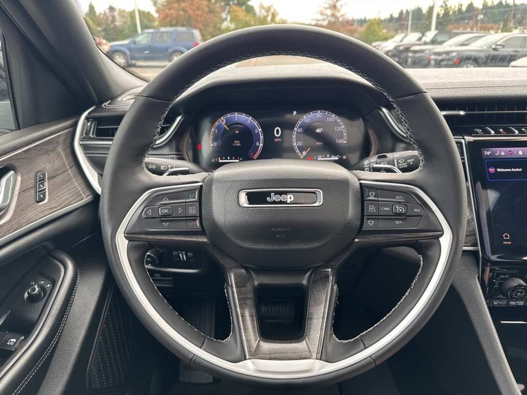 2024 Jeep Grand Cherokee Limited - Image 16