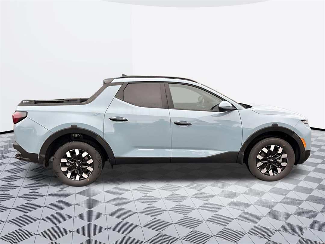 2026 Hyundai Santa Cruz SEL - Image 4