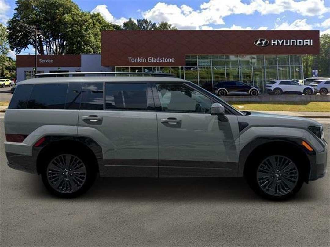 2026 Hyundai Santa Fe Calligraphy - Image 9