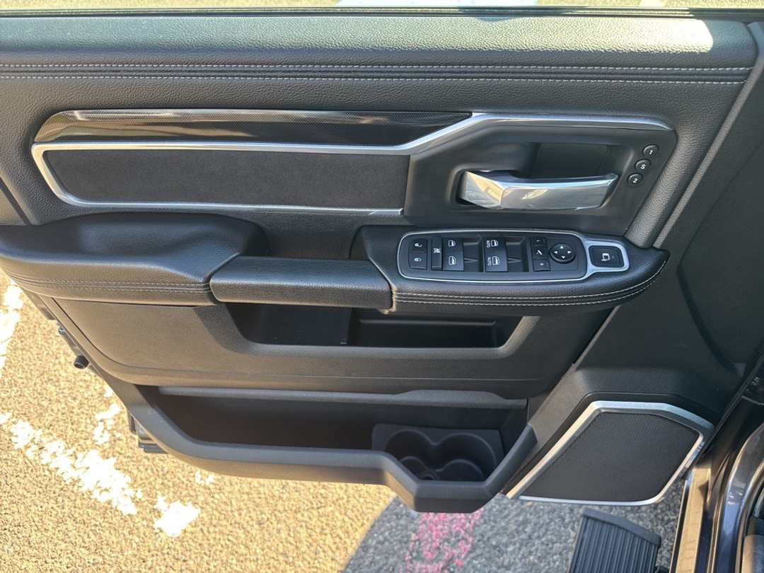 2022 Ram 2500 Laramie - Image 18