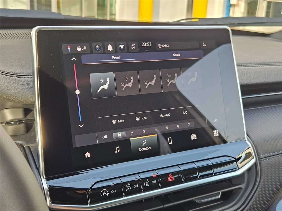 2026 Jeep Compass Latitude - Image 22