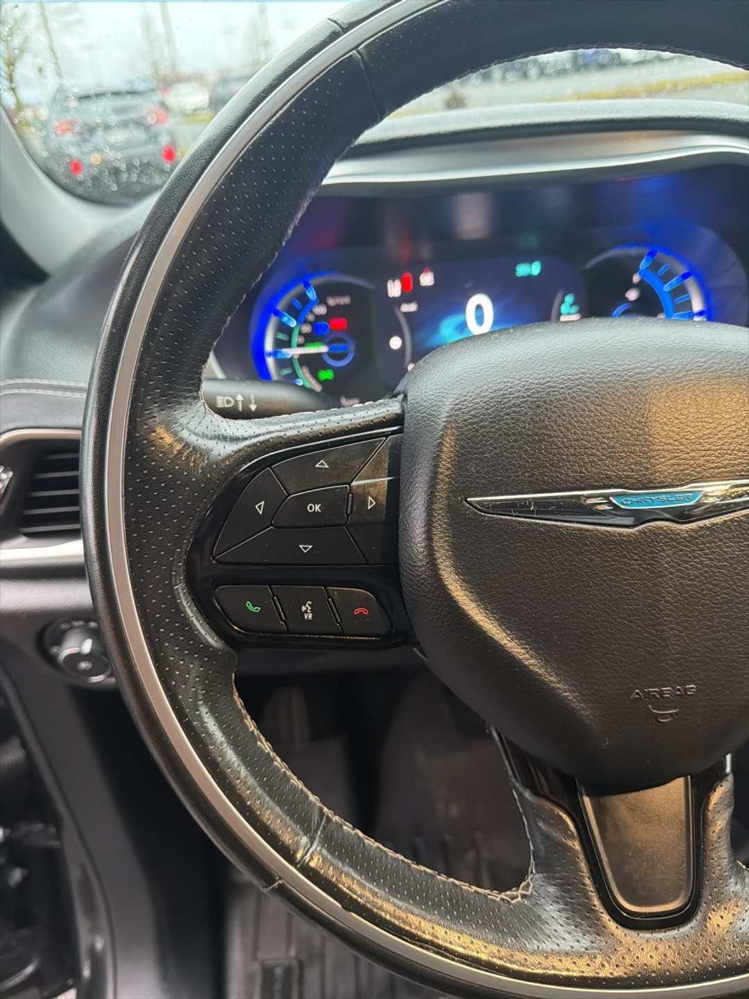 2019 Chrysler Pacifica Limited - Image 32