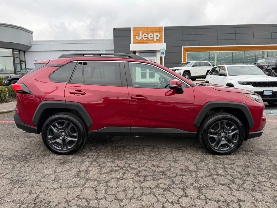 2023 Toyota Rav4 Adventure - Image 9