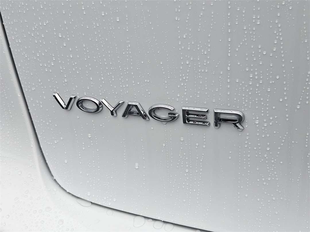 2026 Chrysler Voyager LX - Image 32