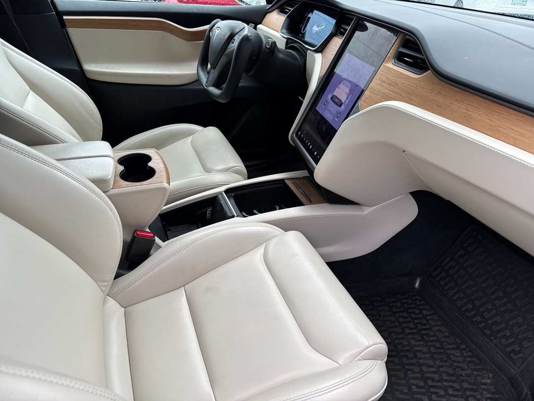 2020 Tesla Model X Long Range - Image 14