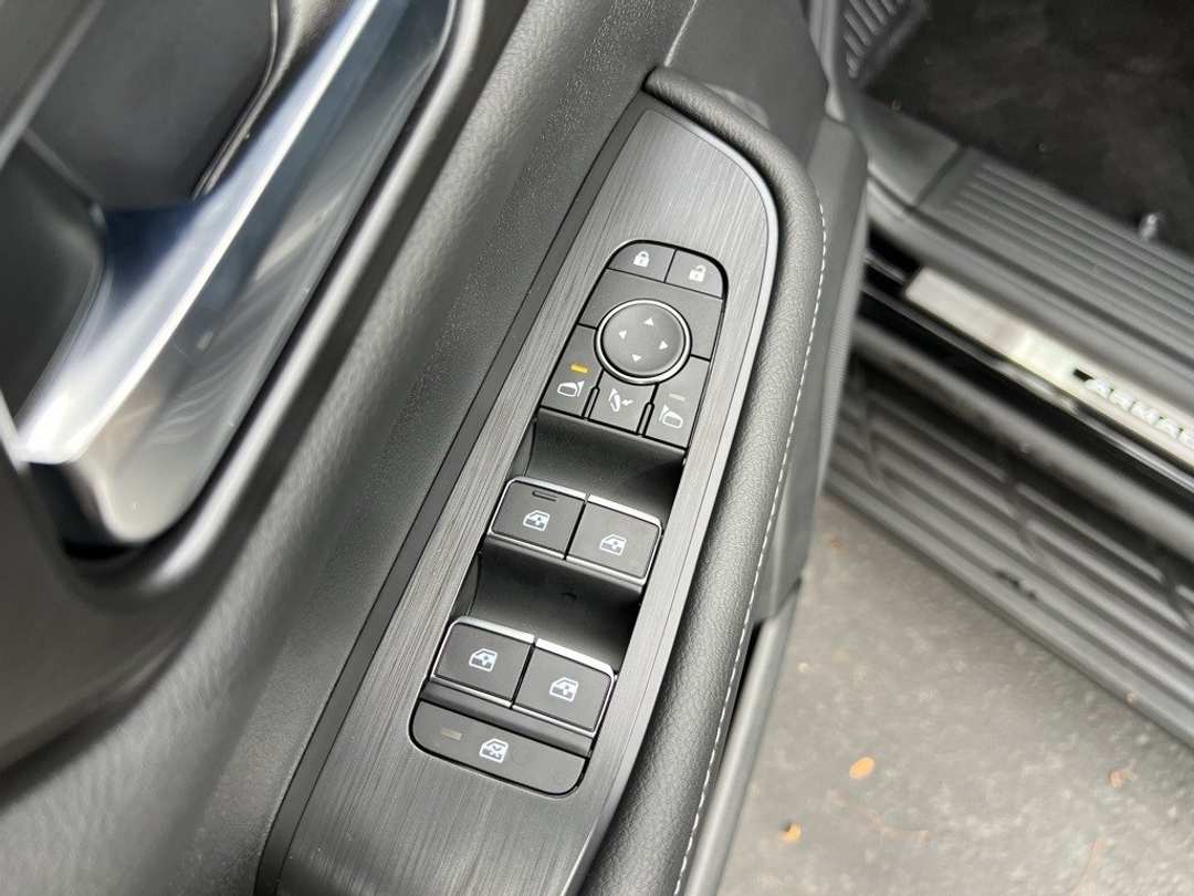 2026 Nissan Armada PRO4X - Image 11