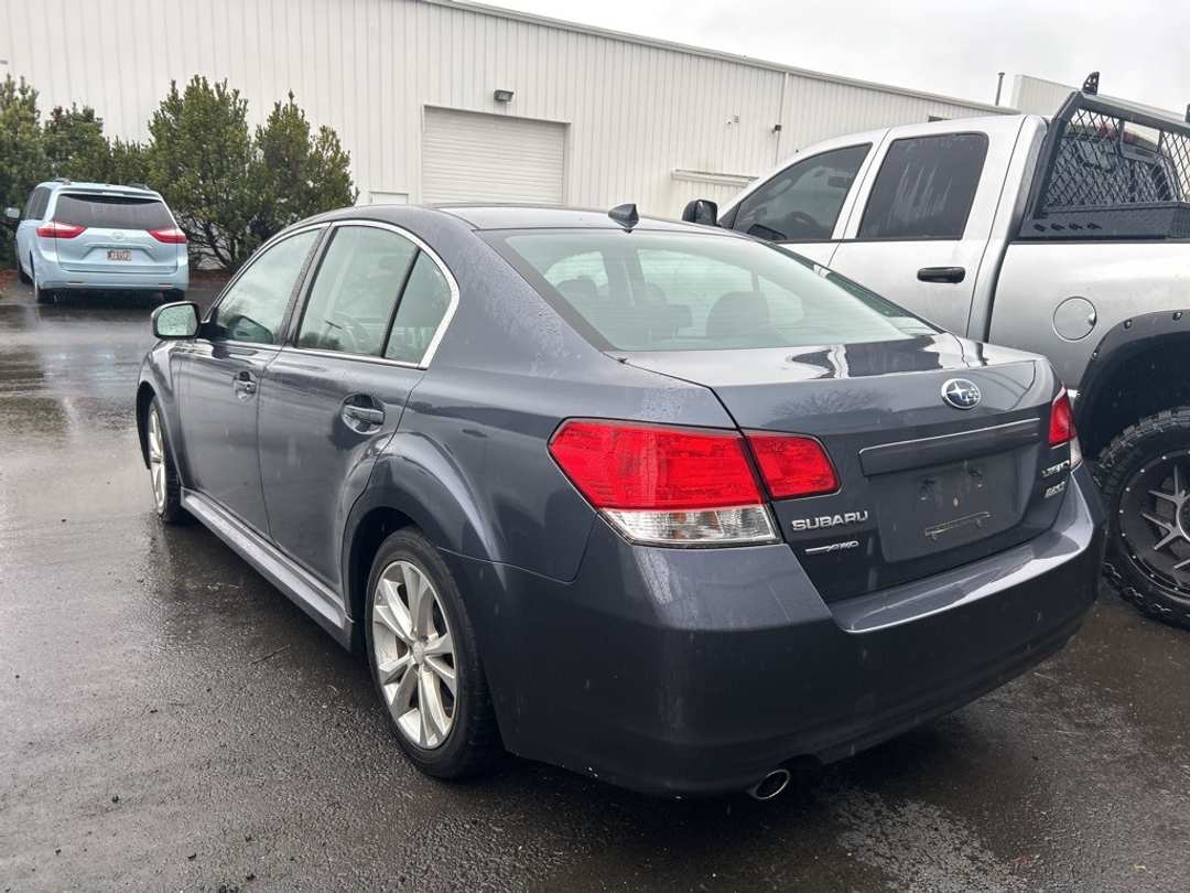 2014 Subaru Legacy 2.5i - Image 2