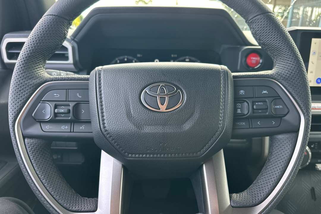 2025 Toyota Tacoma TRD OffRoad - Image 22